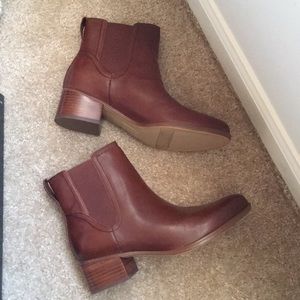 NWT Naturalizer women’s ankle boot •size 7.5
